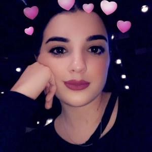 Meet your Posher, Brooke